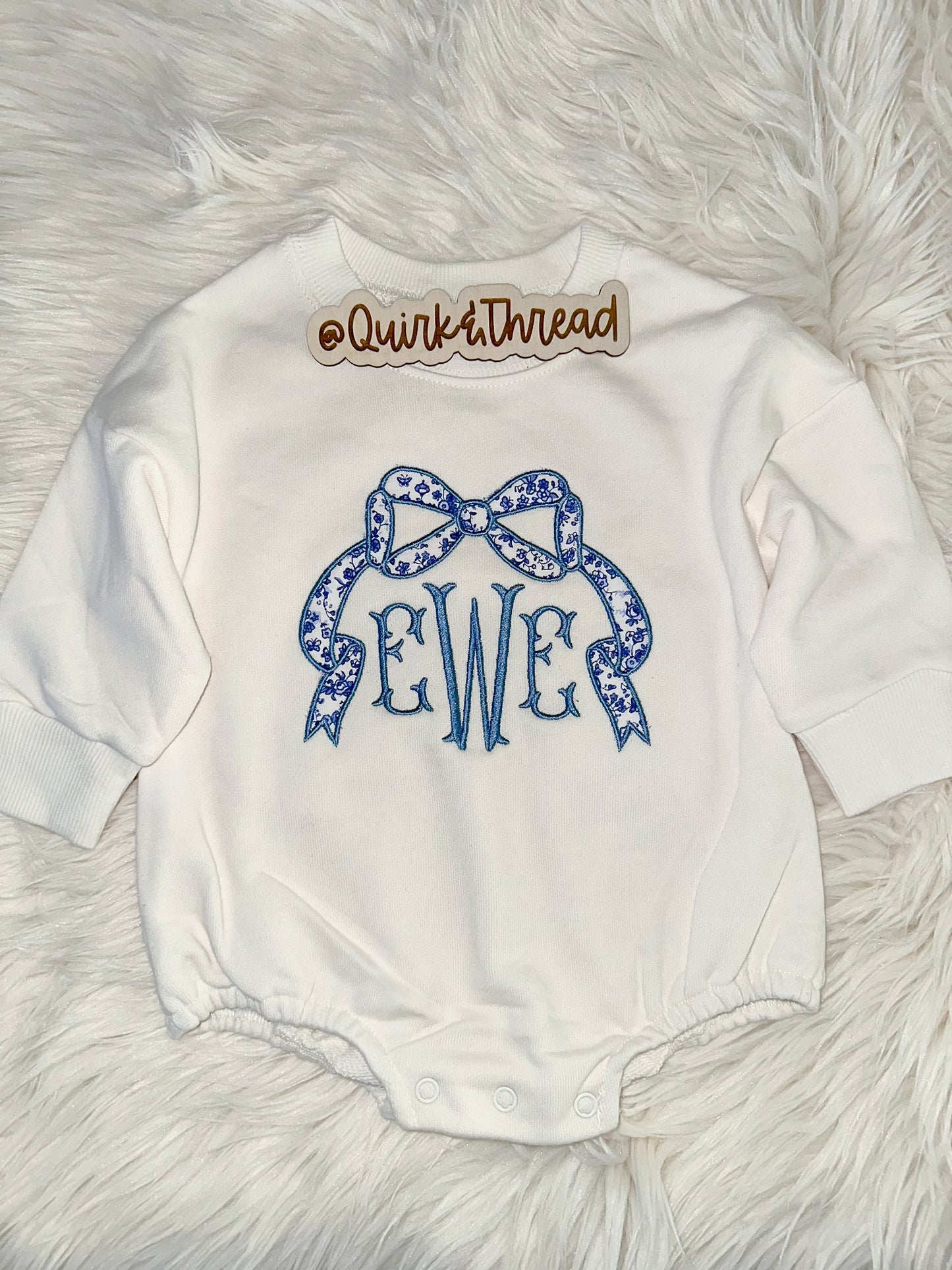 Bow Applique Sweatshirt
